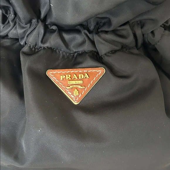 Beautiful Black and Tan Shoulder Bag - Picture 5 of 14